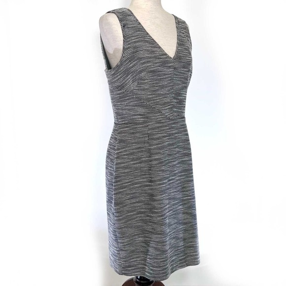 Banana Republic Tweed Sheath Dress Womens Sz 12 Gray Sleeveless V-Neck Lined - Picture 4 of 8